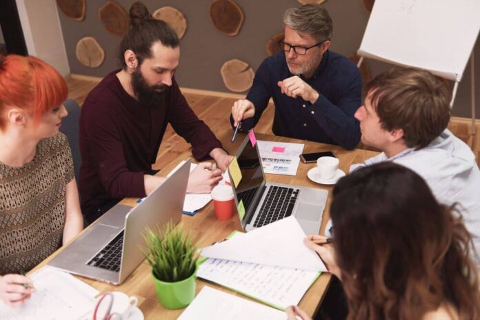 How Businesses Use Shared Activities to Strengthen Team Culture