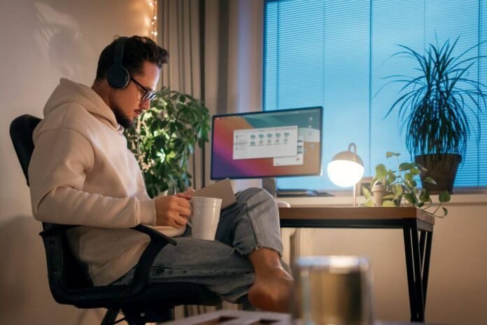 How Fiber Internet Helps Remote Marketing Teams Speed Up Their Work